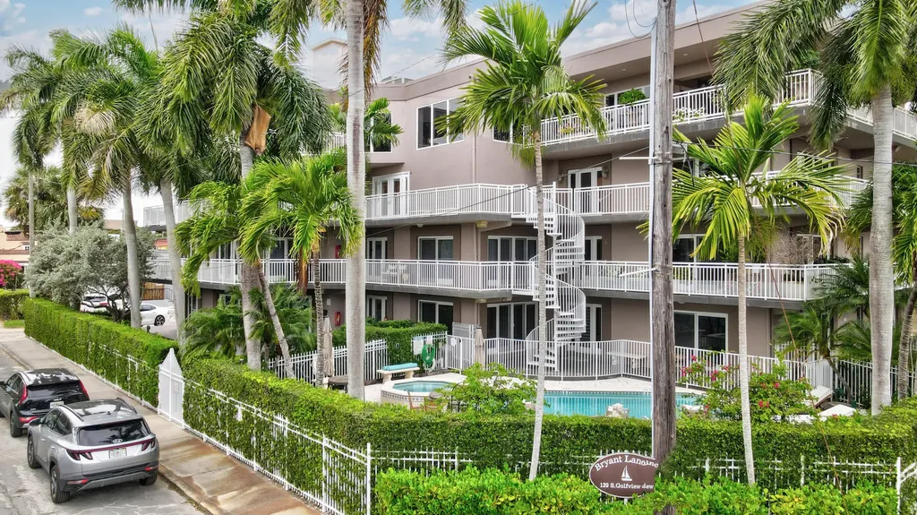 129 S Golfview Road Lake Worth Beach FL 33460