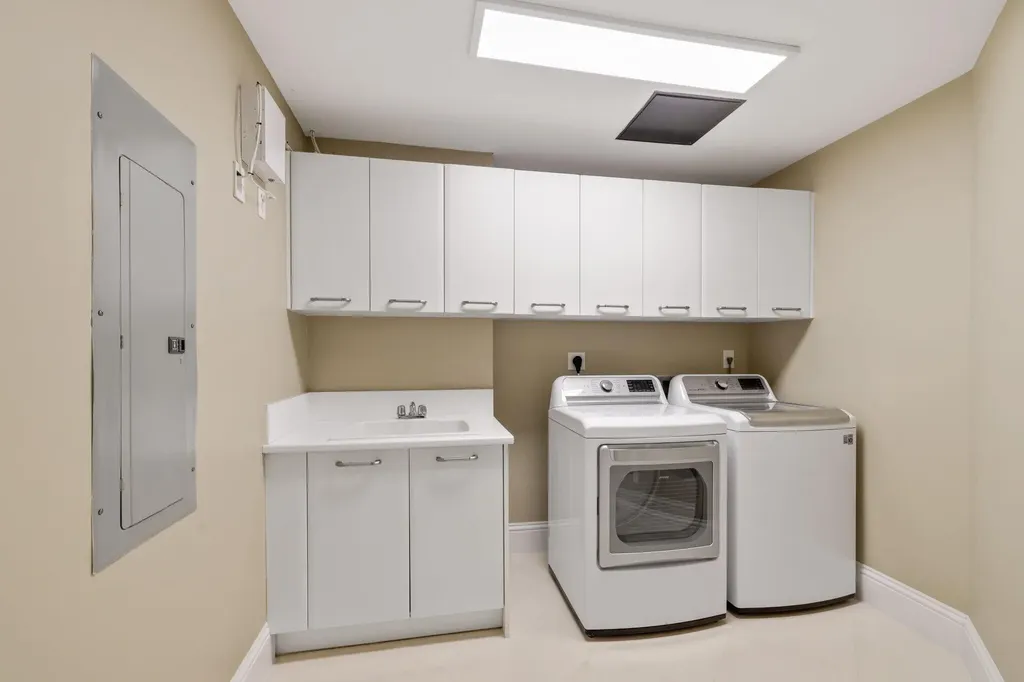 1063 Hillsboro Mile Hillsboro Beach FL 33062