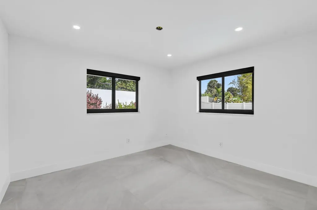 20833 Sonrisa Way Boca Raton FL 33433