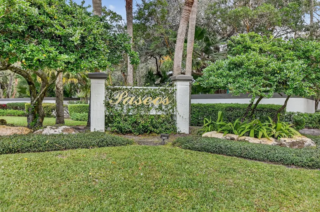 20833 Sonrisa Way Boca Raton FL 33433