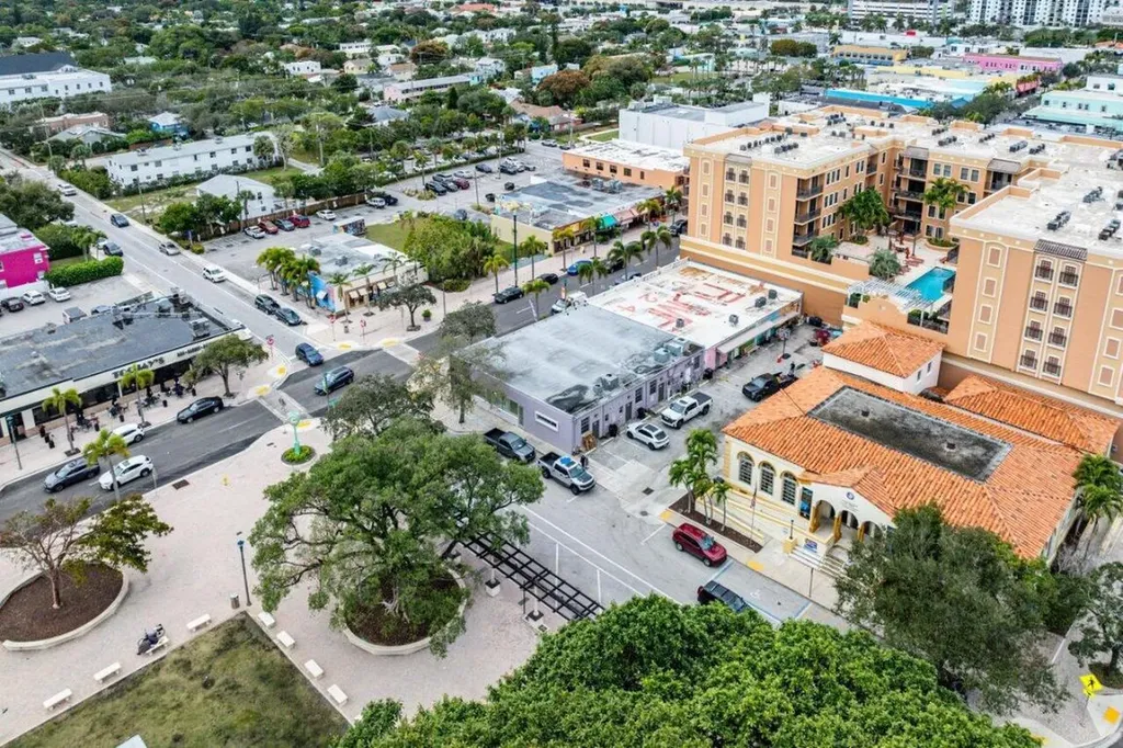 500 Lake Avenue Lake Worth Beach FL 33460