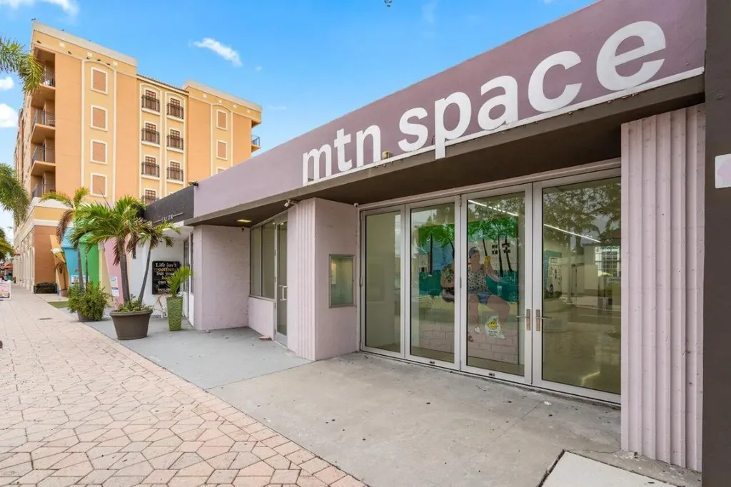 500 Lake Avenue Lake Worth Beach FL 33460