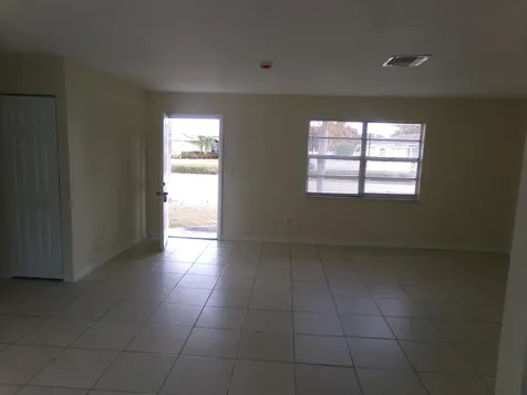 1572 SW Bayshore Boulevard Port St Lucie FL 34983