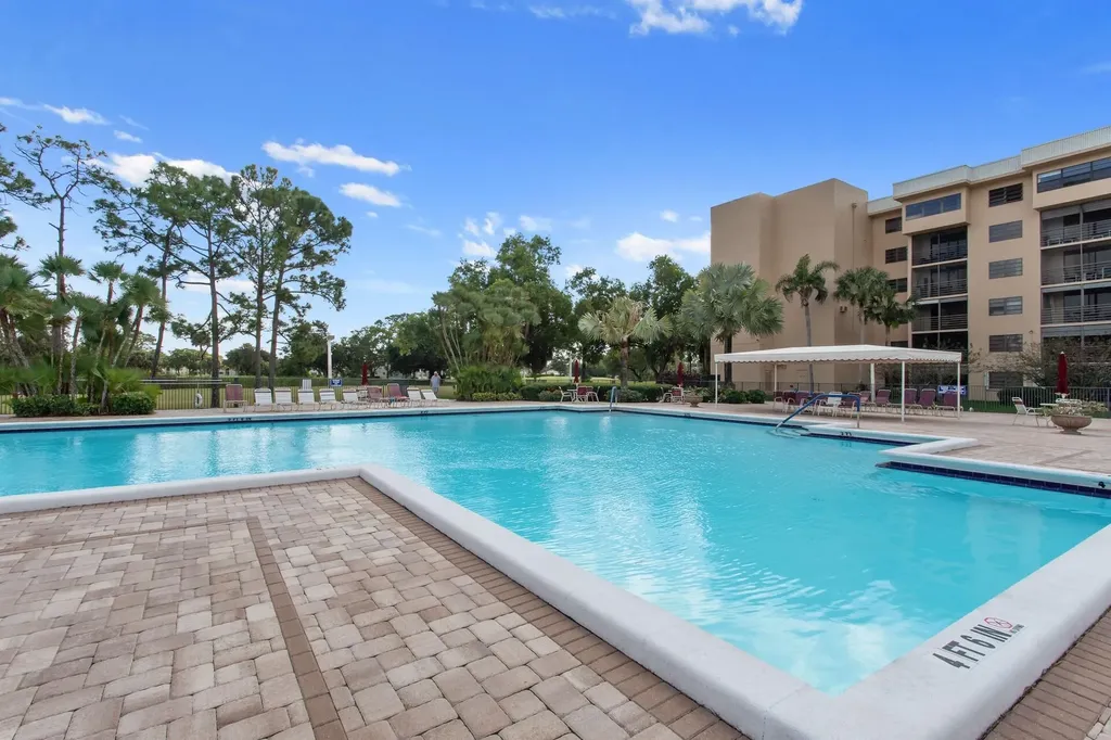 7673 Tahiti Lane Lake Worth FL 33467