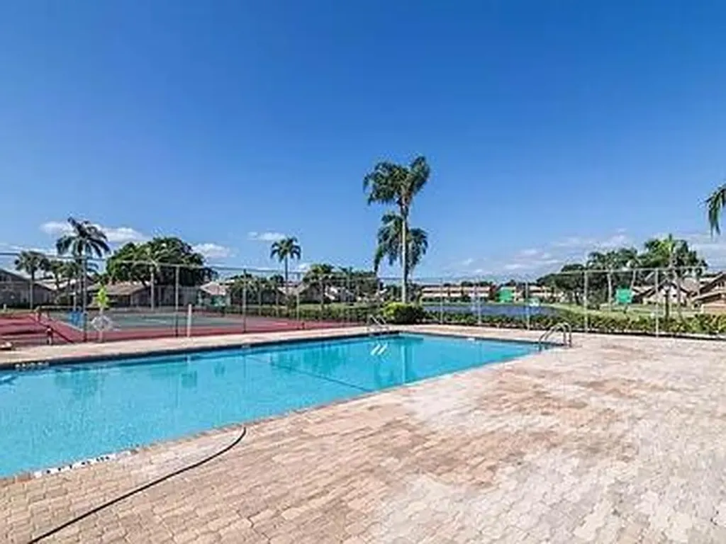 211 Maplecrest Circle Jupiter FL 33458