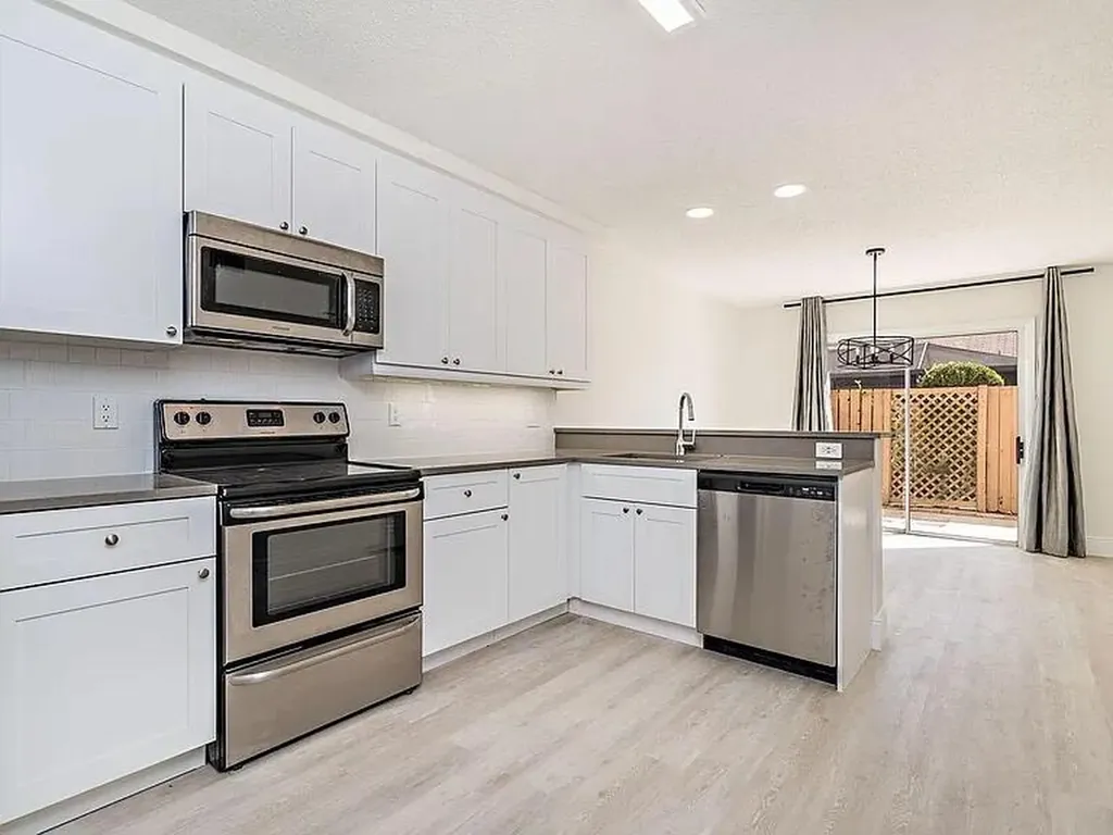 211 Maplecrest Circle Jupiter FL 33458