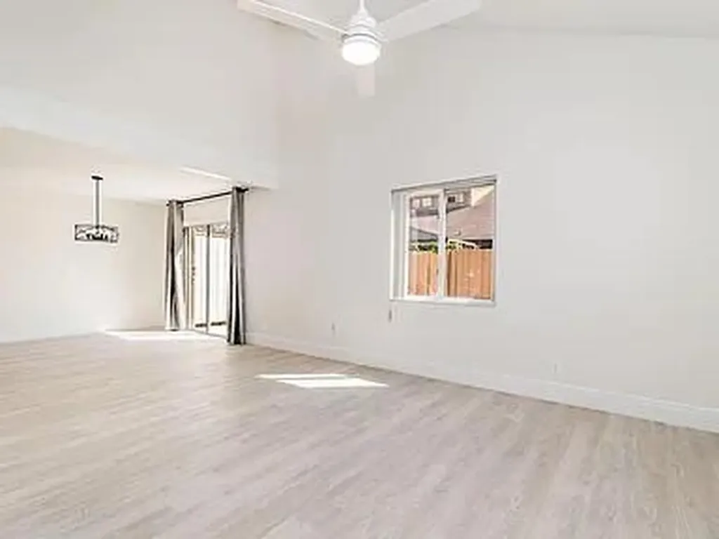 211 Maplecrest Circle Jupiter FL 33458