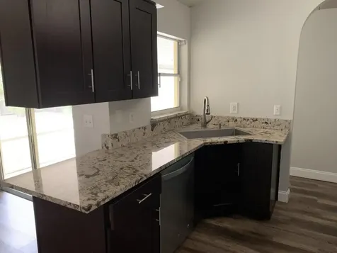 998 SW N Globe Avenue Port St Lucie FL 34953