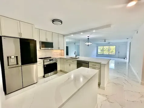 9071 Tracy Court Boca Raton FL 33496