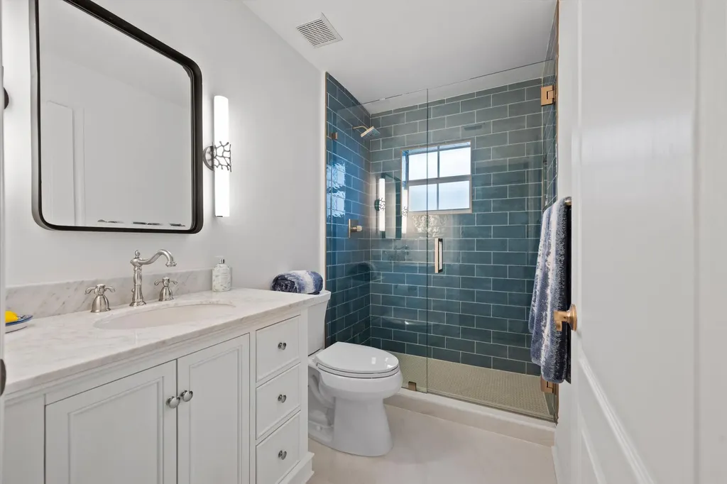 9221 Heathridge Drive West Palm Beach FL 33411