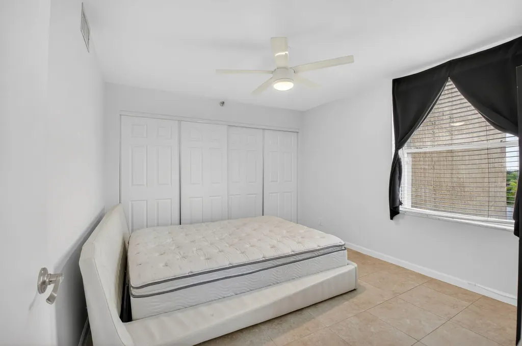 5280 NW 2nd Avenue Boca Raton FL 33487