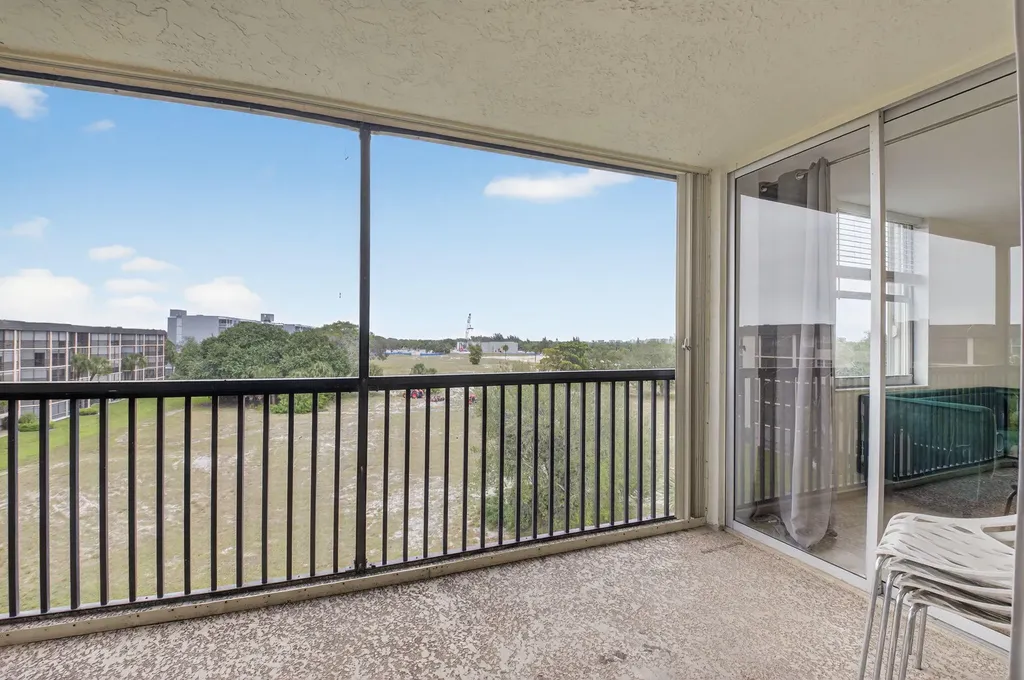 5280 NW 2nd Avenue Boca Raton FL 33487