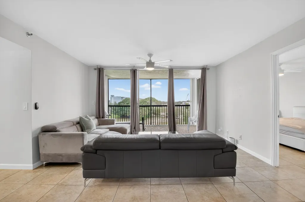 5280 NW 2nd Avenue Boca Raton FL 33487