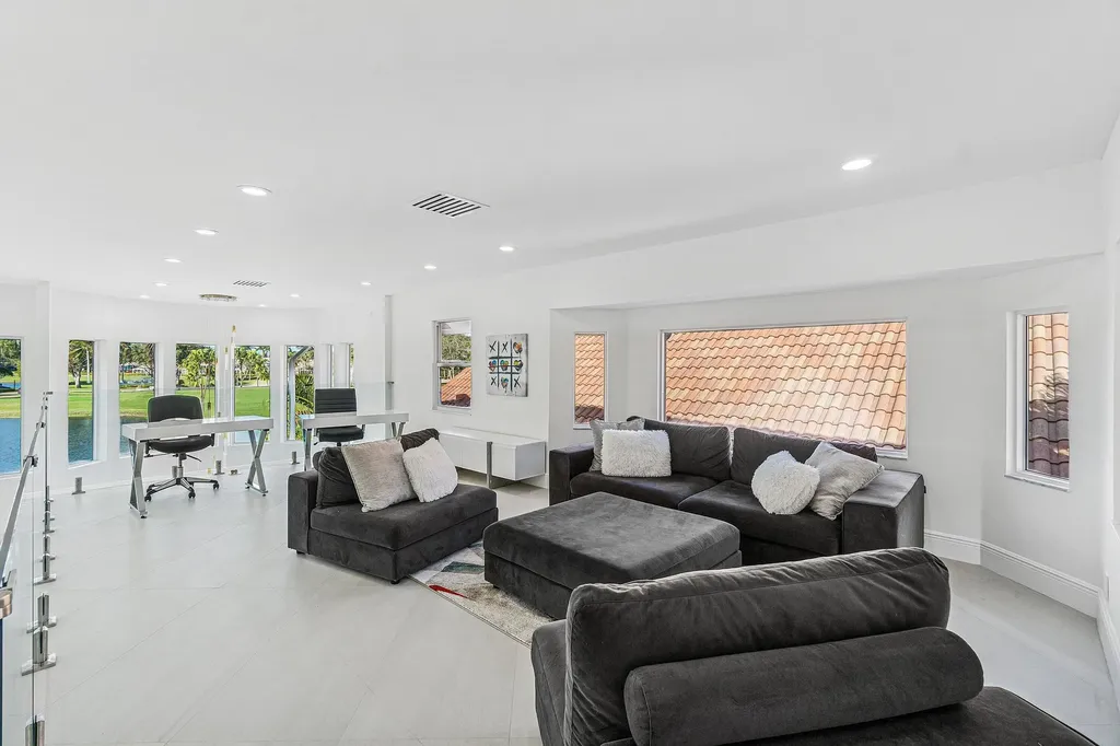 5239 Suffolk Drive Boca Raton FL 33496