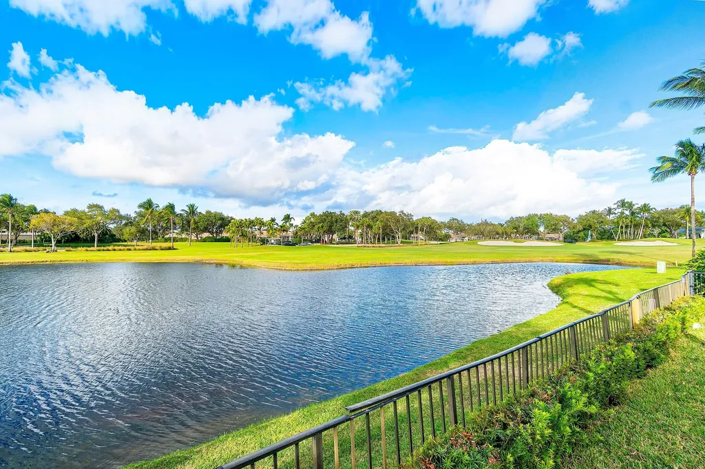5239 Suffolk Drive Boca Raton FL 33496