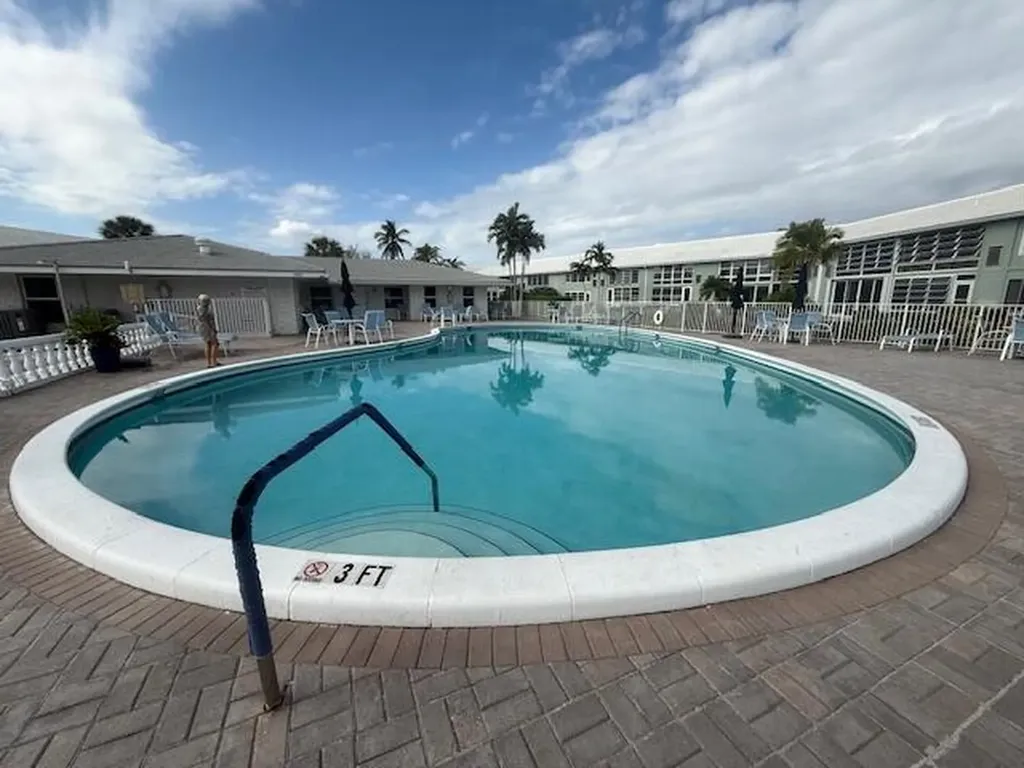 5520 N Ocean Boulevard Ocean Ridge FL 33435