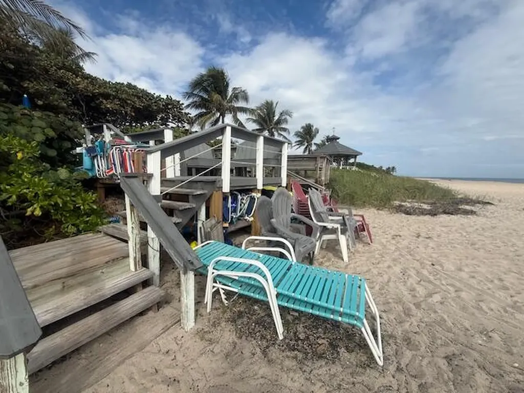 5520 N Ocean Boulevard Ocean Ridge FL 33435