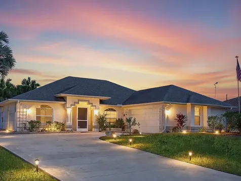 1149 SE Cambridge Drive Port St Lucie FL 34952