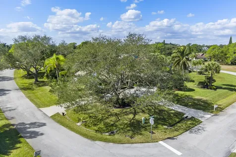 1022 SW Tiburon Way Palm City FL 34990