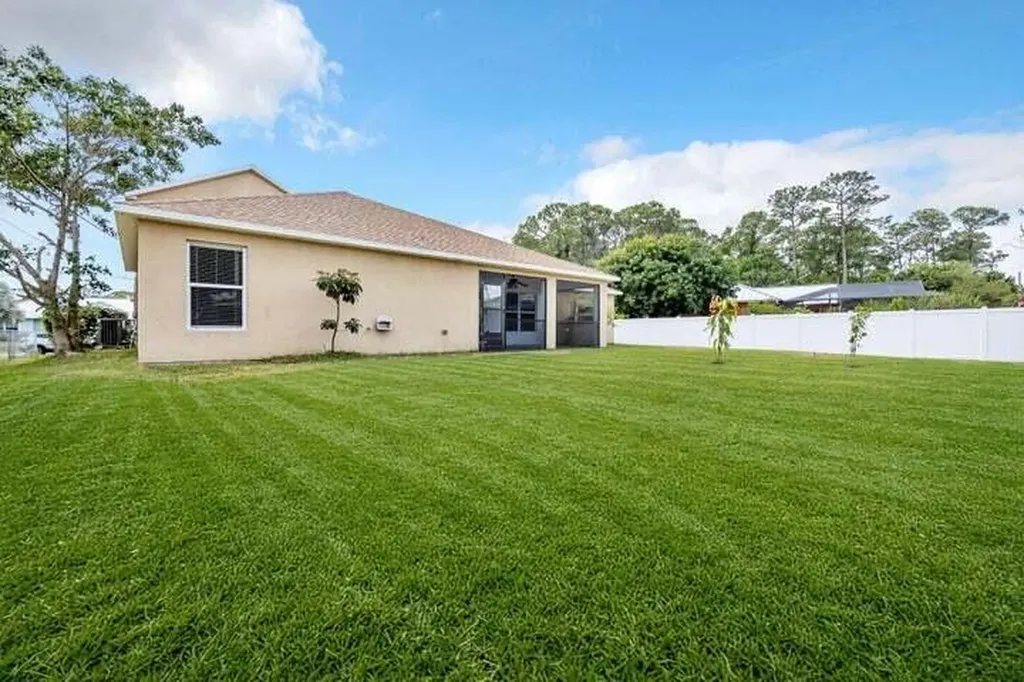 1355 SW Porter Road Port St Lucie FL 34953