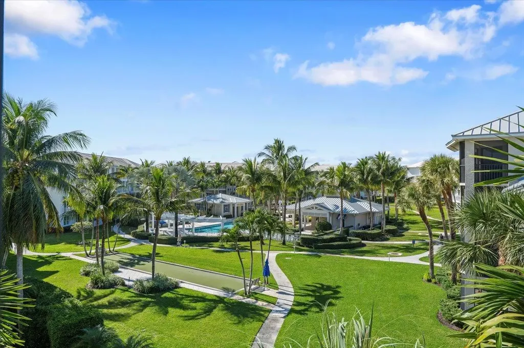144 Bay Colony Drive N Juno Beach FL 33408
