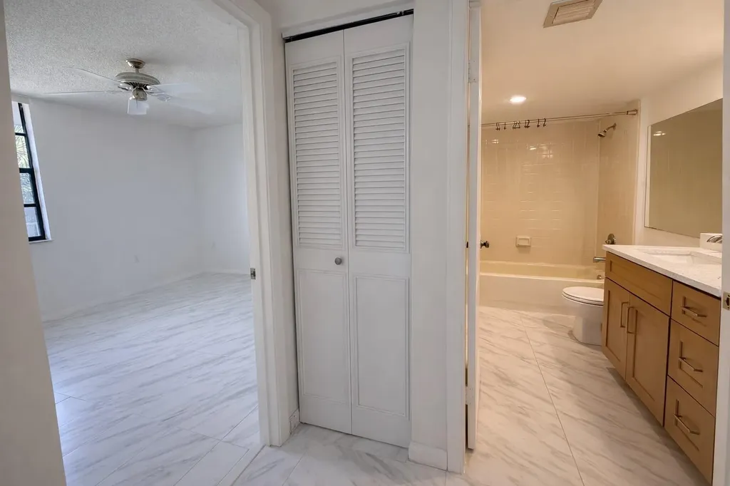 3826 Whitehall Drive West Palm Beach FL 33401