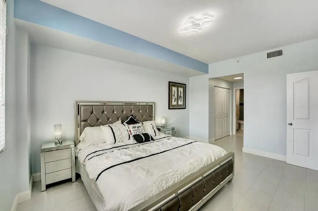 250 NE 3rd Avenue Delray Beach FL 33444
