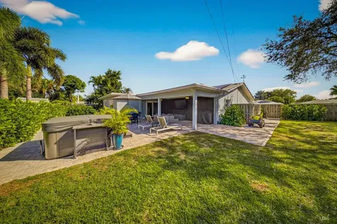 1879 SE Madison Street Stuart FL 34997