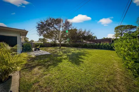 1879 SE Madison Street Stuart FL 34997