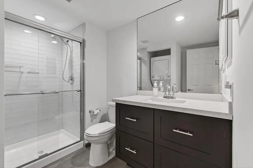 8536 Casa Del Lago Boca Raton FL 33433