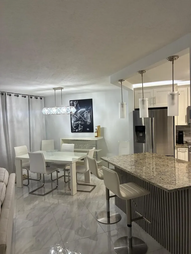 5749 Camino Del Sol Boca Raton FL 33433