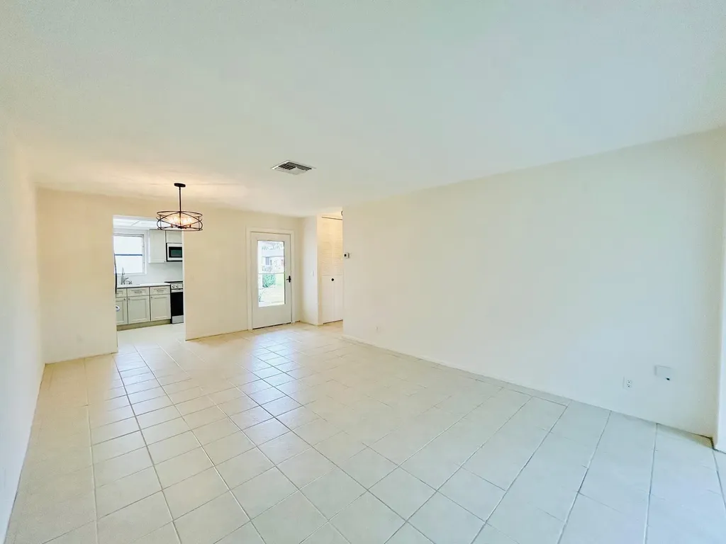 2878 Ashley Drive E West Palm Beach FL 33415