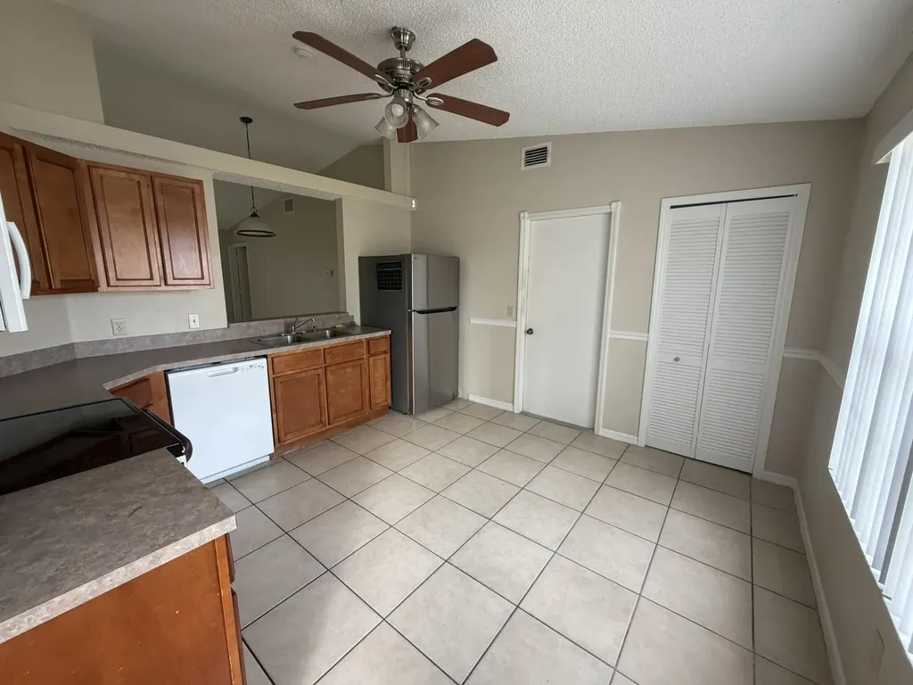 2342 SW Bayshore Boulevard Port St Lucie FL 34984