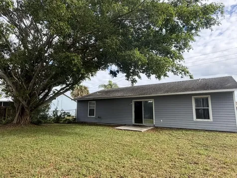 2342 SW Bayshore Boulevard Port St Lucie FL 34984