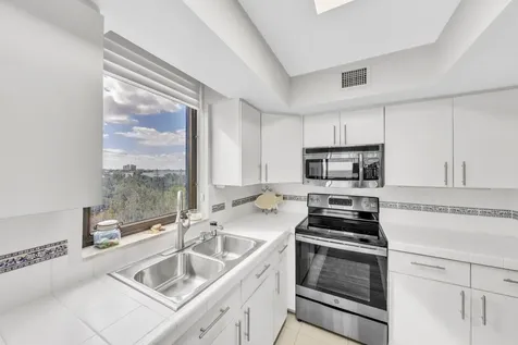 5380 N Ocean Drive Singer Island FL 33404
