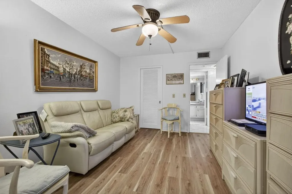 330 Wellington G West Palm Beach FL 33417