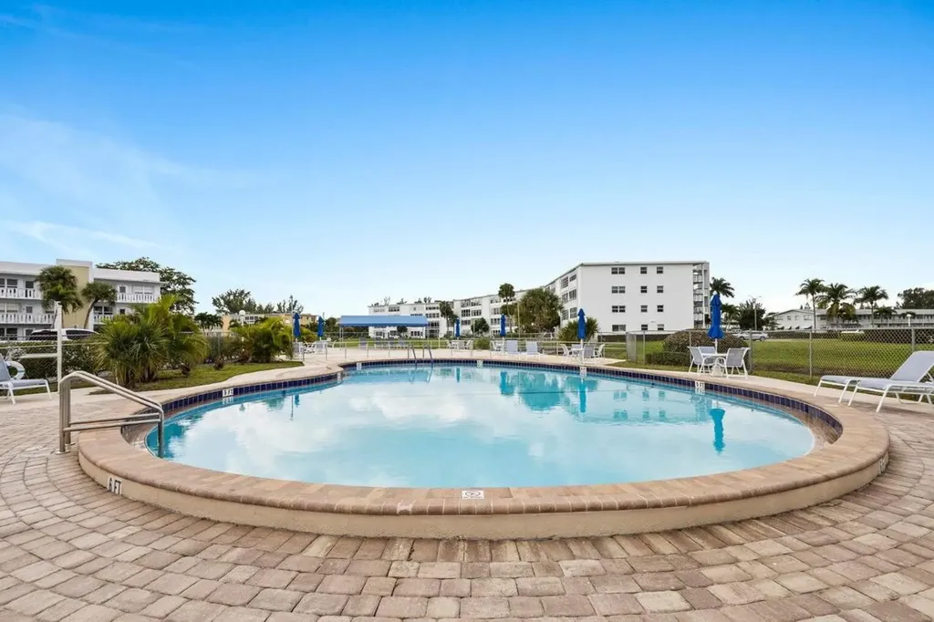330 Wellington G West Palm Beach FL 33417
