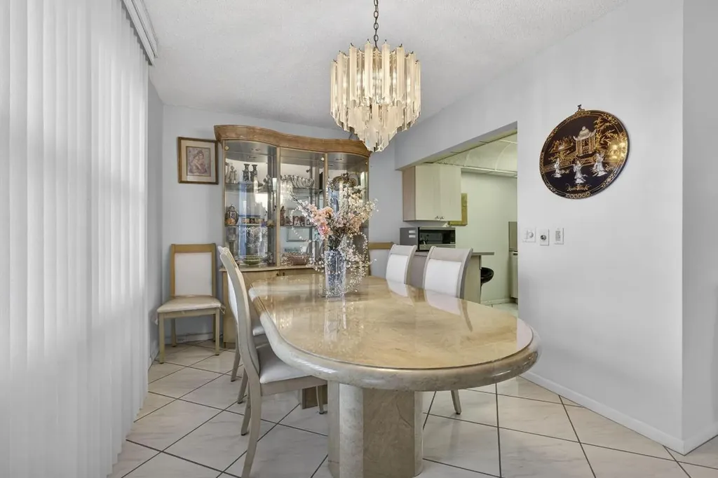330 Wellington G West Palm Beach FL 33417