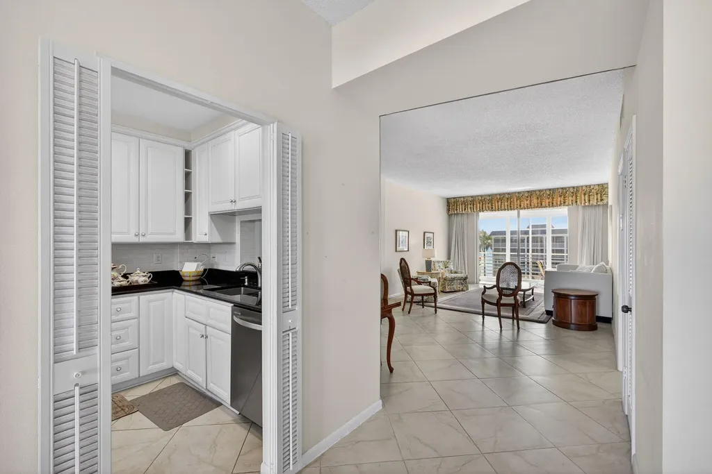 105 Paradise Harbour Boulevard North Palm Beach FL 33408