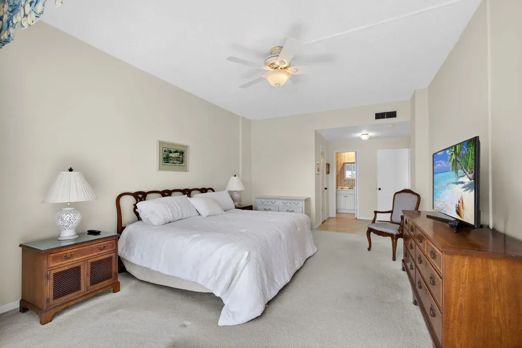 105 Paradise Harbour Boulevard North Palm Beach FL 33408