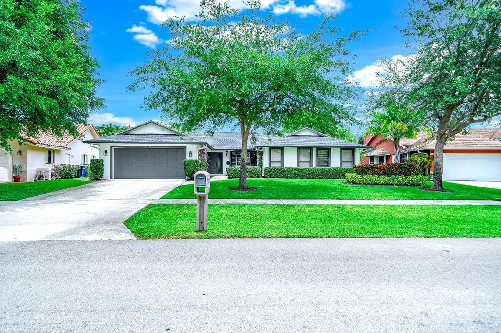 14491 Autumn Avenue Wellington FL 33414