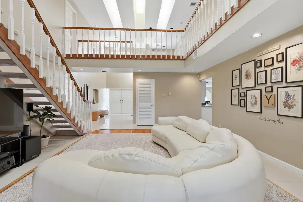 14410 64th Way N Palm Beach Gardens FL 33418