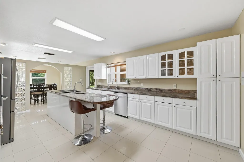 14410 64th Way N Palm Beach Gardens FL 33418