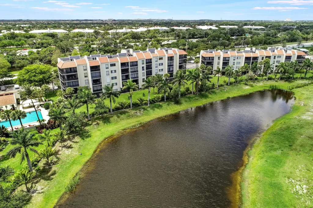 2550 Presidential Way West Palm Beach FL 33401
