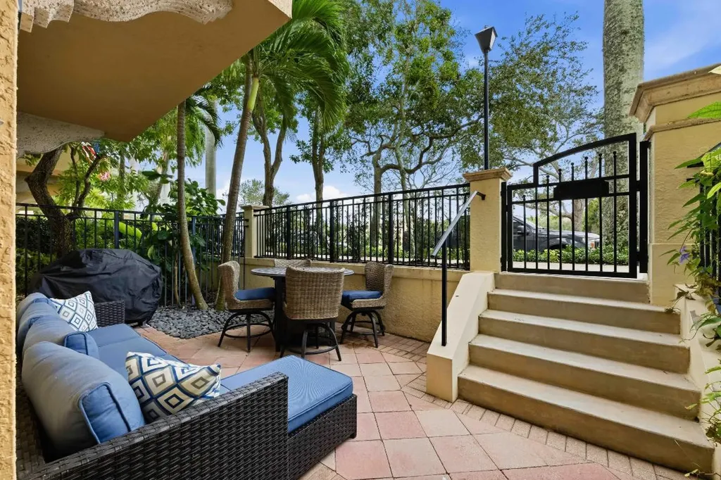 11850 Valencia Gardens Avenue Palm Beach Gardens FL 33410