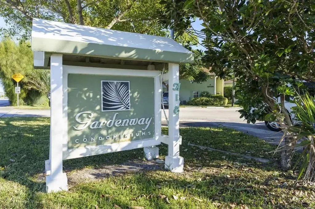 12036 Alternate A1a Palm Beach Gardens FL 33410