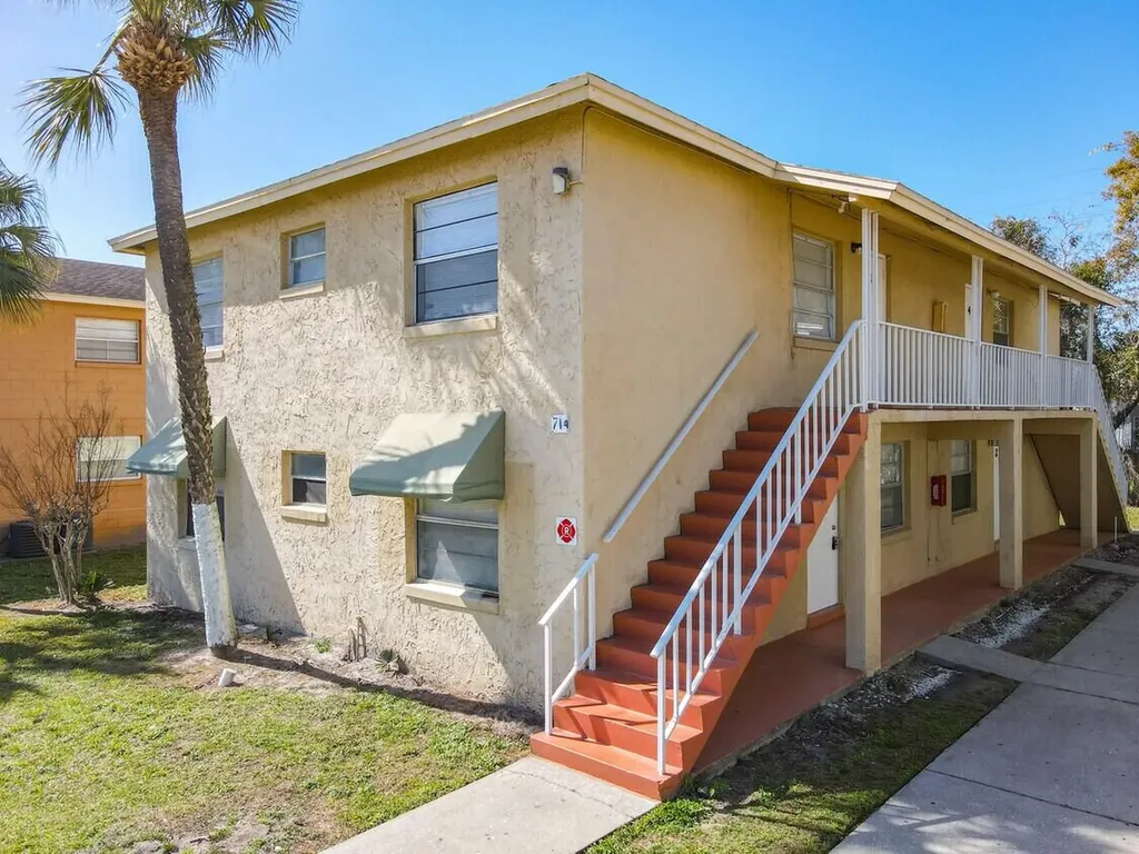 Xx 694 Michigan Court St. Cloud FL 34769
