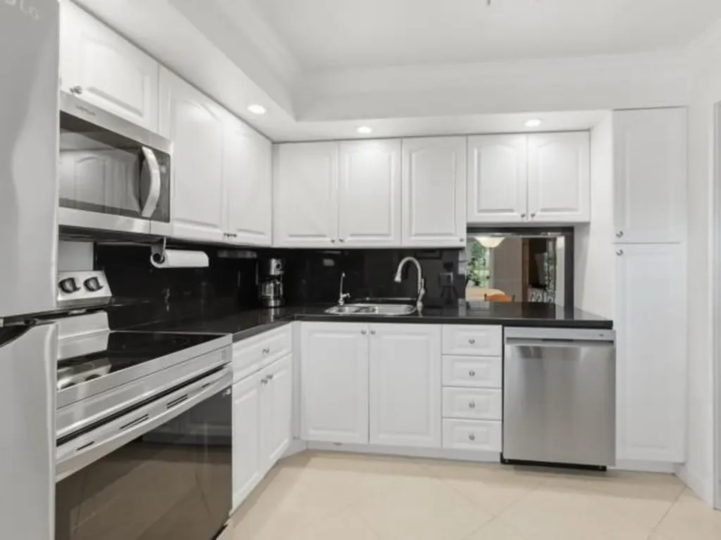 2615 NE 1st Court Boynton Beach FL 33435