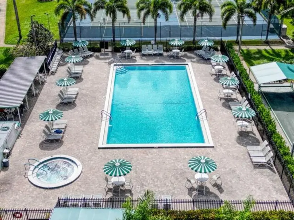 2615 NE 1st Court Boynton Beach FL 33435