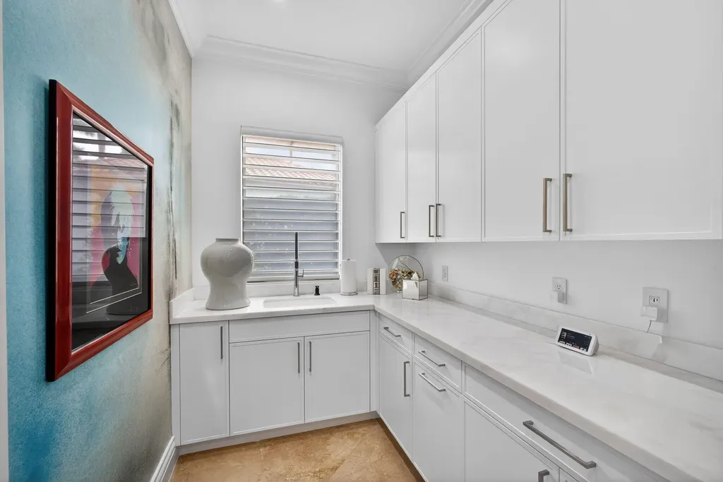 213 Via Palacio Palm Beach Gardens FL 33418